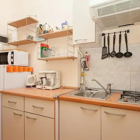 17014a Apartment