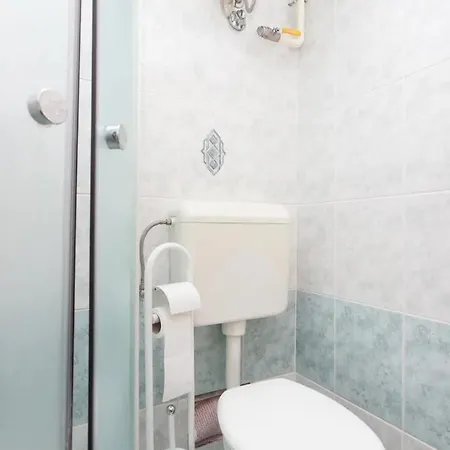 17014a Apartment Pula